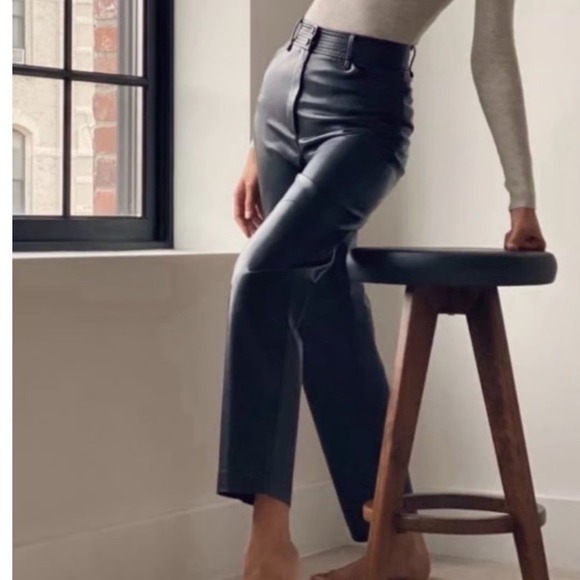 Wilfred Pants - Wilfred Aritzia Black Vegan Leather High Rise Quilted Waist Straight Pants Sz 0